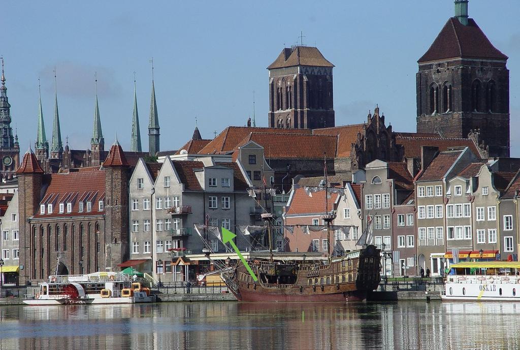 Gdansk Old Town River View Экстерьер фото